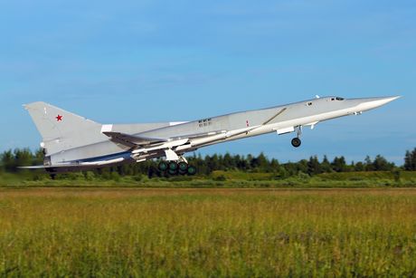 Tupoljev Tupolev Tu-22M3 bombarder Tupoljev Tupolev Tu-22M3 bombarder