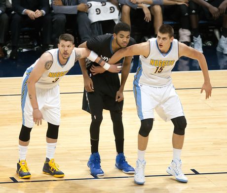 Nikola Jokić, Majk Miler, Karl Entoni Tauns Nikola Jokić, Majk Miler, Karl Entoni Tauns
