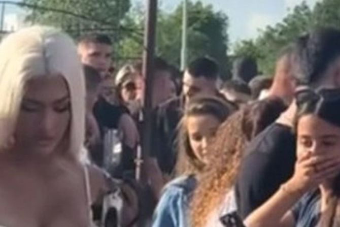 Maturantkinja iz Prištine