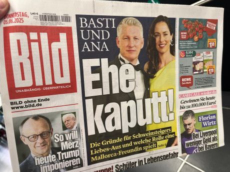 Ana Ivanović i Bastijan Švajnštajger na naslovnoj strani Bilda Ana Ivanović i Bastijan Švajnštajger na naslovnoj strani Bilda