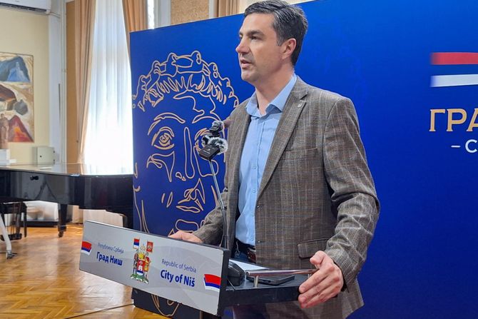 Dragoslav Pavlović, gradonačelnik, Niš Dragoslav Pavlović, gradonačelnik, Niš