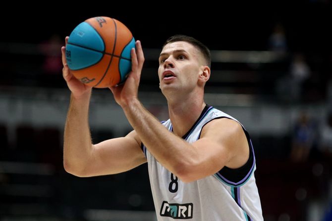 Dragan Apić Dragan Apić
