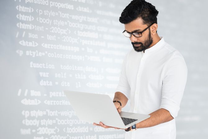 Programer iz Indije Programer iz Indije