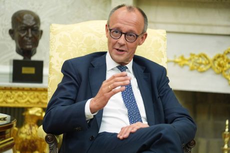 Donald Tramp Fridrih Merc Donald Trump Friedrich Merz Bela kuća Vašington Donald Tramp Fridrih Merc Donald Trump Friedrich Merz Bela kuća Vašington