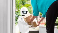 Amazon testira robote za dostavu: Tvrdi da dopunjuju ljude, preuzimajući "dosadne, prljave i opasne" zadatke
