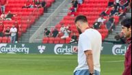 Ovo će tek iznervirati Albance: Pogledajte šta je prvo uradio Aleksandar Mitrović na stadionu u Tirani