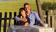 Naša glumica posetila Luku u Semegnjevo: Njihova prisna fotografija zapalila mreže "Sličan se sličnom raduje"