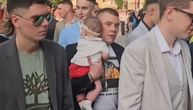 Mladić iz Užica na maturu došao s bebom u naručju i svima istopio srca: Svaka čast, momčino!