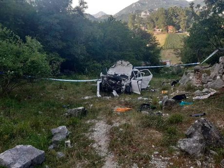 Udes kod Nikšića stradala majka i beba iz Srbije Udes kod Nikšića stradala majka i beba iz Srbije