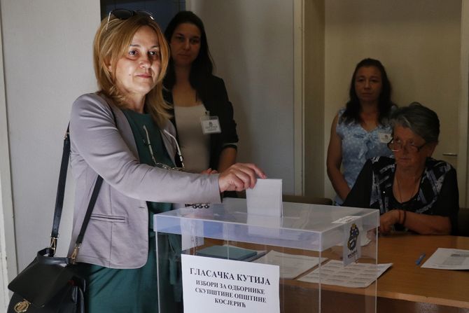 KOSJERIĆ, GLASANJE, Tatjana Koković KOSJERIĆ, GLASANJE, Tatjana Koković