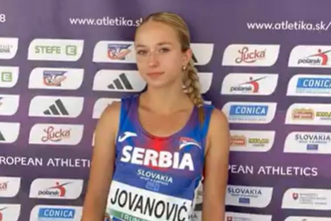Una Jovanović Una Jovanović
