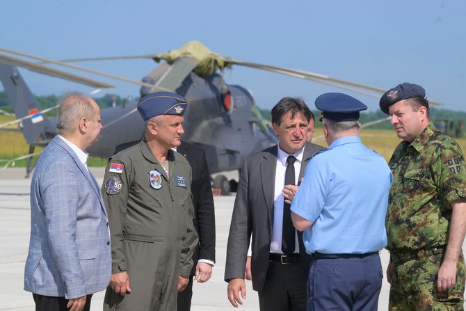 Aerodrom Morava u Lađevcima kod Kraljeva Aerodrom Morava u Lađevcima kod Kraljeva