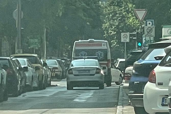Hitna pomoć, policija, uviđaj Hitna pomoć, policija, uviđaj