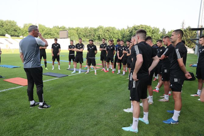 FK Čukarički, pripreme, Vladimir Matijašević