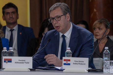 Aleksandar Vučić, Ukrajina Aleksandar Vučić, Ukrajina
