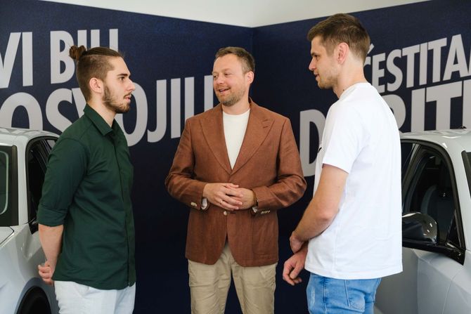 LAV nagradna igra „Živi bili, auto osvojili“ LAV nagradna igra „Živi bili, auto osvojili“