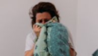 Žena se VRATILA S ODMORA i pretrnula od straha: Evo šta je pronašla u sobi, mogla je GLAVU DA IZGUBI
