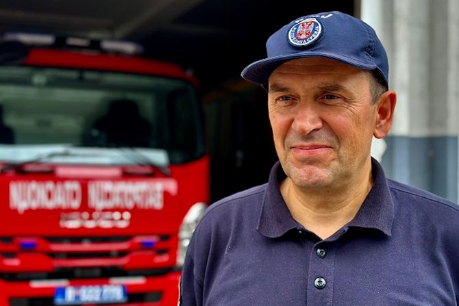 Komandant vatrogasno-spasilačkog bataljona Čačak, Borivoje Gačić Komandant vatrogasno-spasilačkog bataljona Čačak, Borivoje Gačić