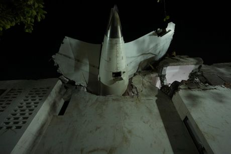 Indija avion pad udes nesreća Indija avion pad udes nesreća