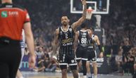 Partizan - Budućnost: Vrhunska košarka u Areni, crno-beli vode na poluvremenu