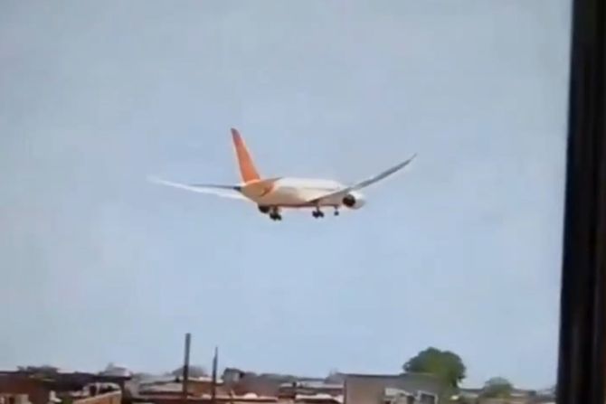 avion, indija, pad avioan, pao avion