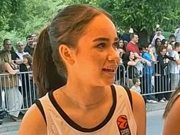 Devojčica, Srbija, odeća, matura