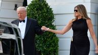 Samo Melanija Tramp može da natera svaku ženu da kupi ovu haljinu: I verujte, stoji baš svakoj građi