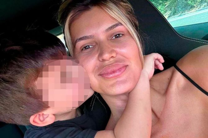 Jasna Šćepanović sa sinom Denizom