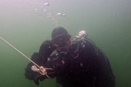 Obuka ronilaca Rečne flotile na Zavojskom jezeru Obuka ronilaca Rečne flotile na Zavojskom jezeru