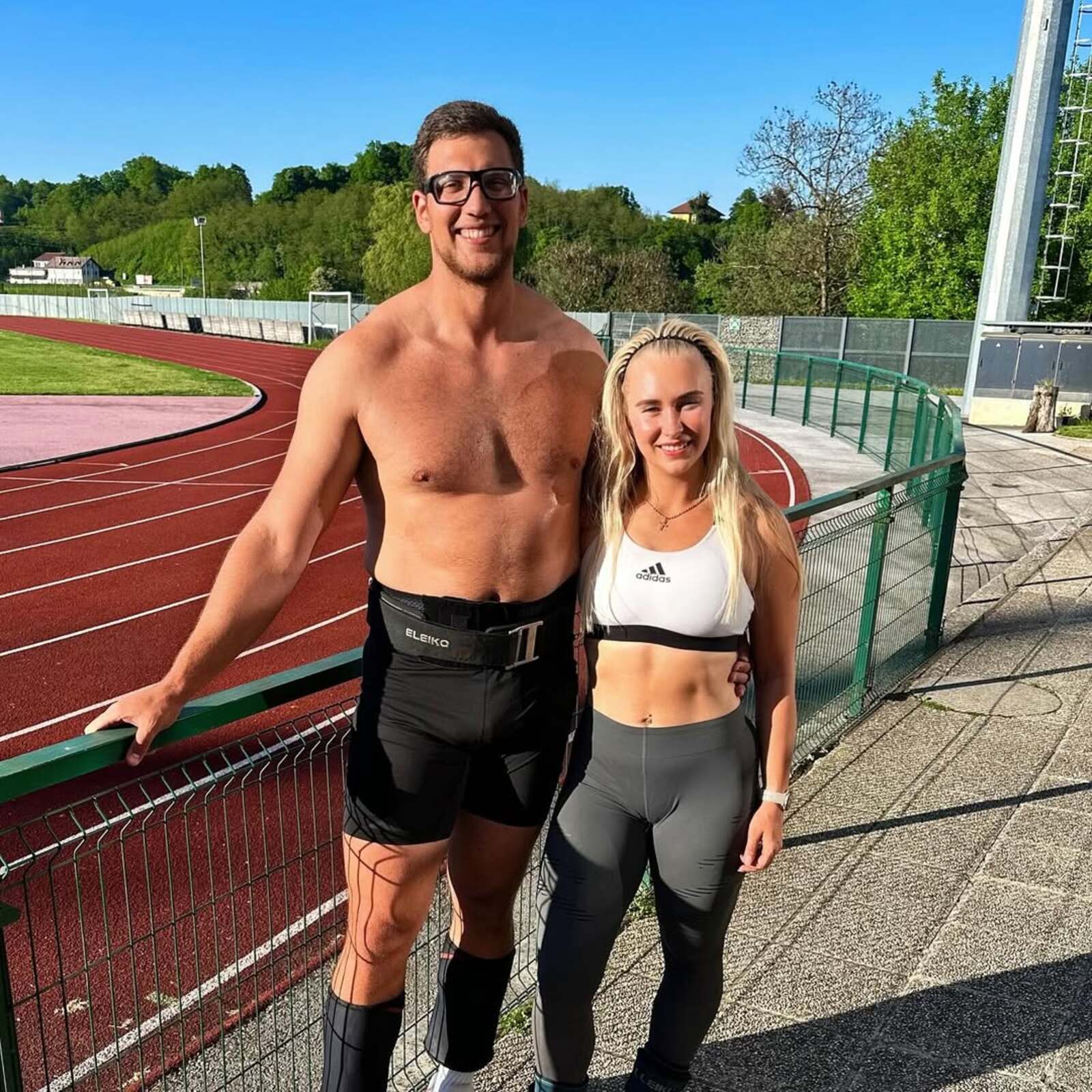 Balkanski div visok preko 2 metra napada svetski rekord, supruga mu je takođe atletičarka i najveća podrška