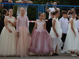 svečani bal OŠ Miloš Crnjanski