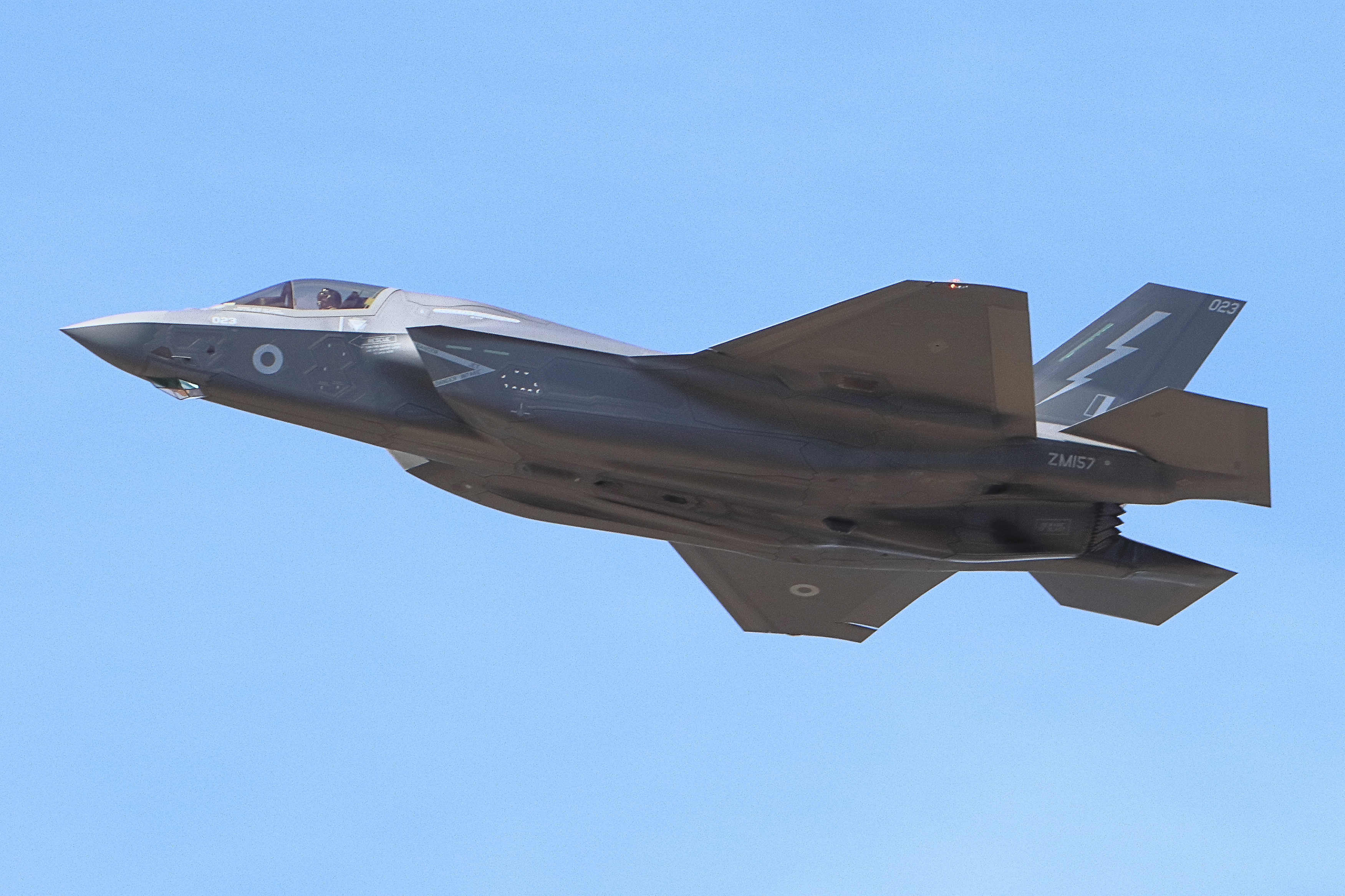 Pao američki F-35! Avion se srušio kod baze, stižu prvi snimci