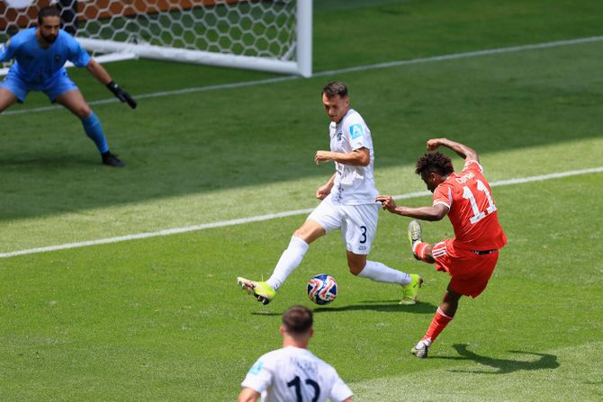 Kingsli Koman, Adam Mičel, FK Bajern Minhen Kingsli Koman, Adam Mičel, FK Bajern Minhen