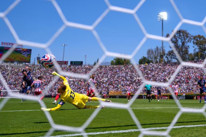 FK Pari Sen Žermen, FK Atletiko Madrid, Svetsko klupsko prvenstvo FK Pari Sen Žermen, FK Atletiko Madrid, Svetsko klupsko prvenstvo