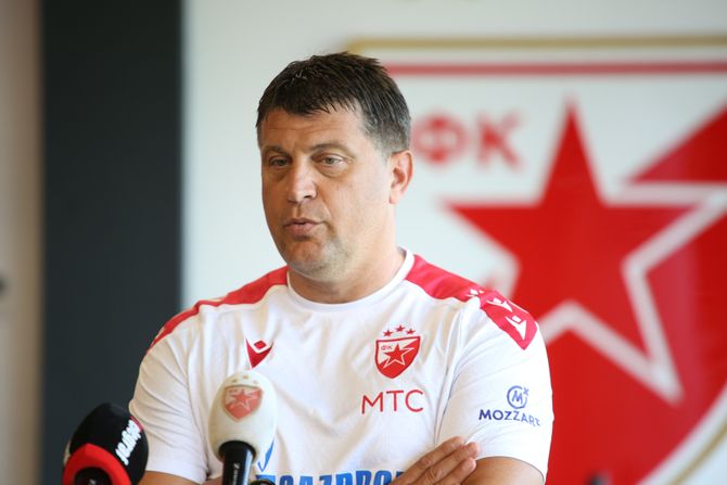 Okupljanje i početak priprema FK Crvena Zvezda