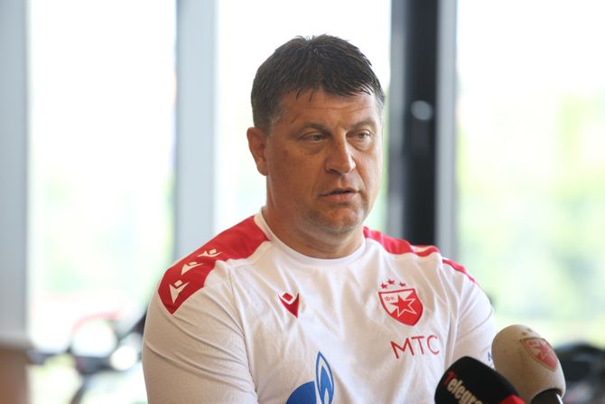Okupljanje i početak priprema FK Crvena Zvezda