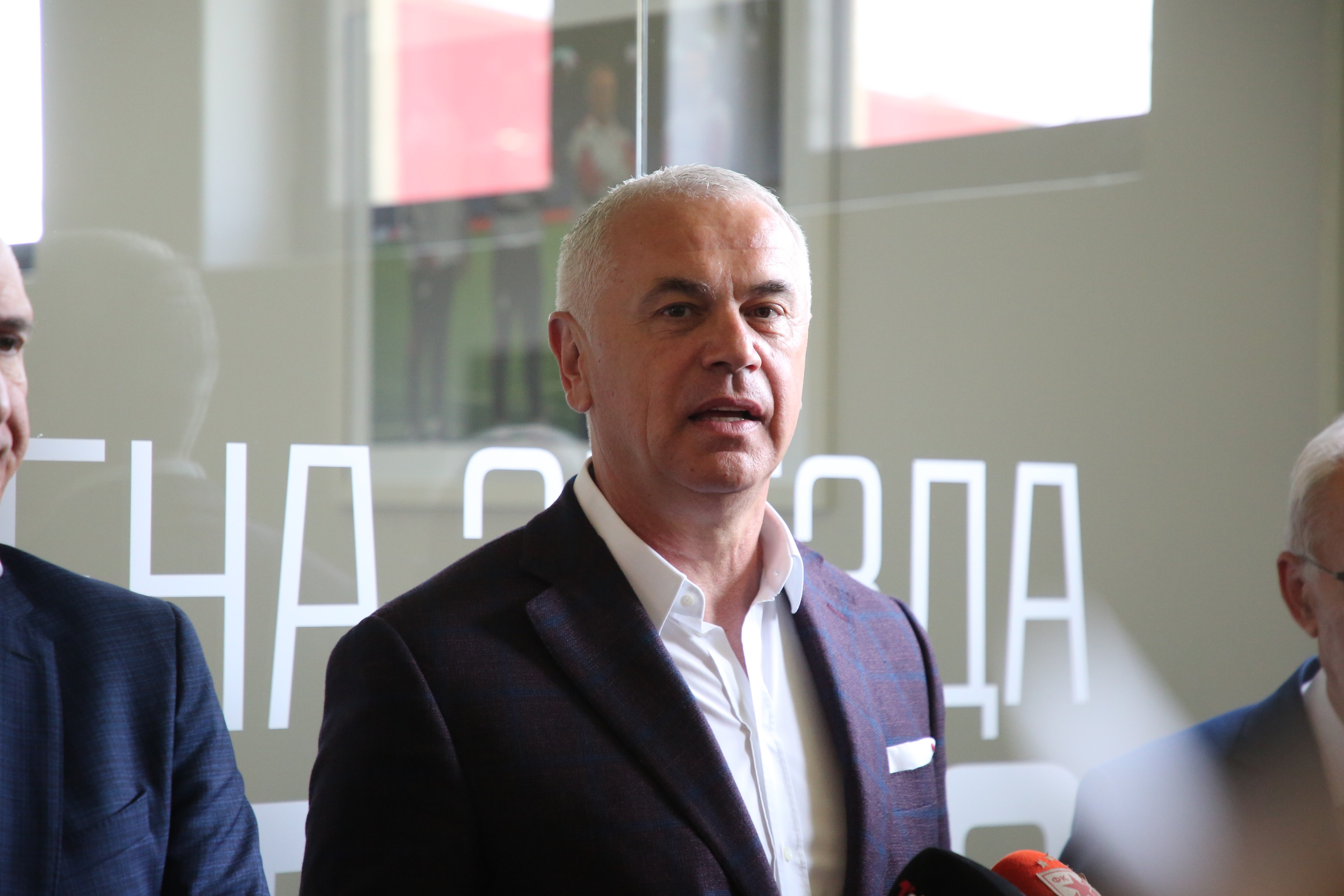 Zvezdan Terzić najavio velike stvari, rekonstrukciju stadiona, otkrio koliko je Zvezda dobila od države