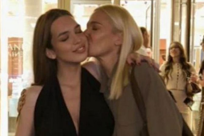 Hana Ikodinović i Nataša Bekvalac Hana Ikodinović i Nataša Bekvalac