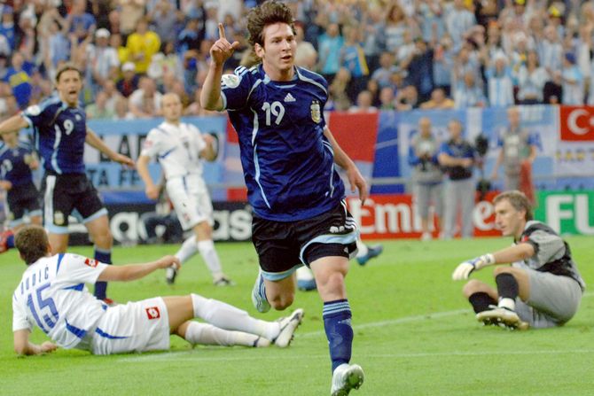 Lionel Mesi - Argentina vs Srbija i Crna Gora Lionel Mesi - Argentina vs Srbija i Crna Gora