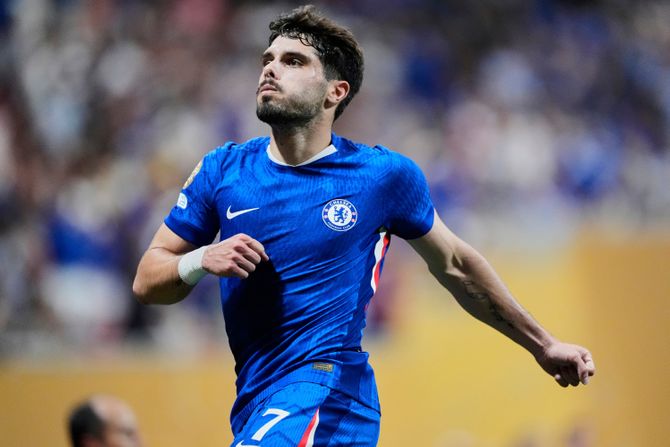 FK Čelsi - Pedro Neto FK Čelsi - Pedro Neto
