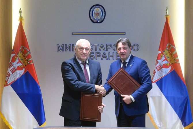 Ministri Bela Balint i Bratislav Gašić Ministri Bela Balint i Bratislav Gašić