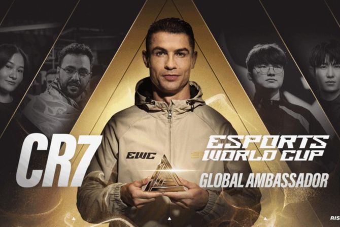 Ronaldo_Esports_World_Cup_2025_1-bspline Ronaldo_Esports_World_Cup_2025_1-bspline