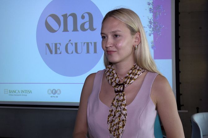 Helen Babić Helen Babić