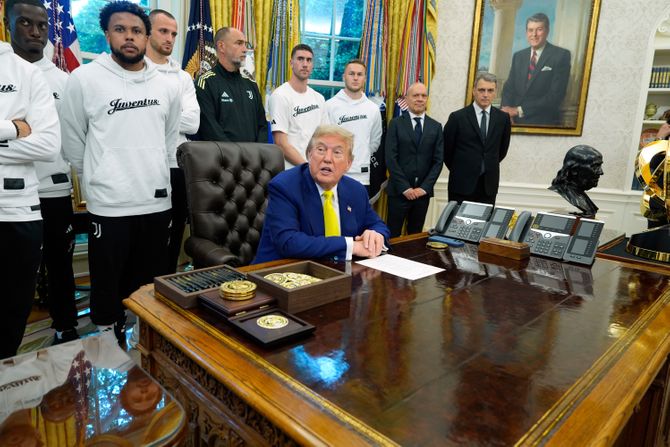 Donald Tramp, Dušan Vlahović, FK Juventus, Bela Kuća Donald Tramp, Dušan Vlahović, FK Juventus, Bela Kuća