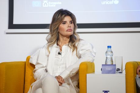 Nisi Sama, panel diskusija Nisi Sama, panel diskusija