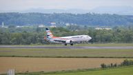 Devojka umrla u avionu tokom leta za Prag: Hitno se oglasila policija