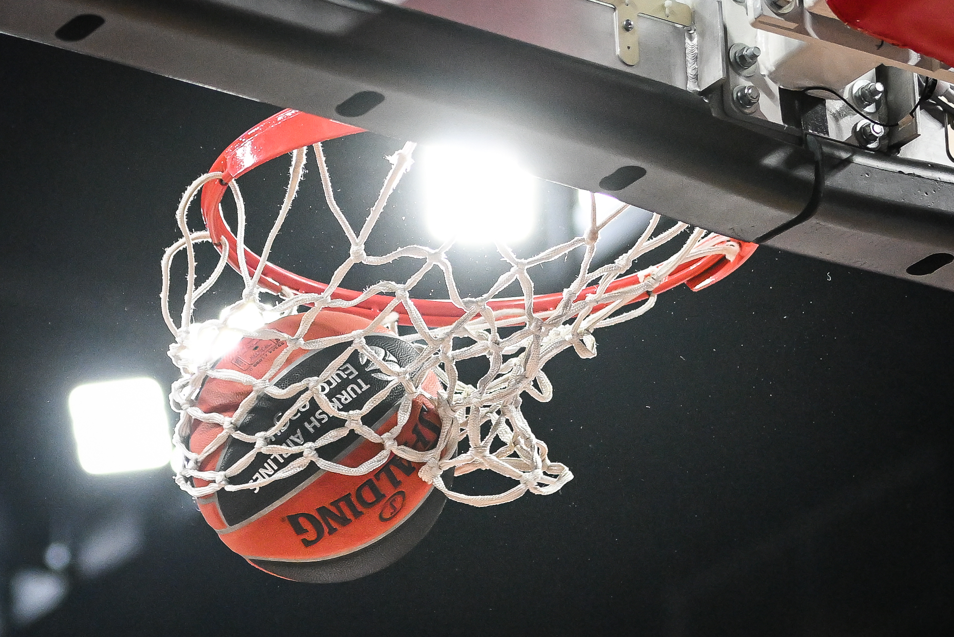 Šok! Čelnik Makabija optužen za silovanje maloletnika