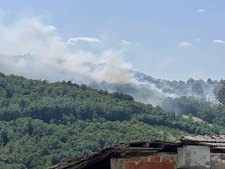 Požar u selu Miokovci kod Čačka Požar u selu Miokovci kod Čačka