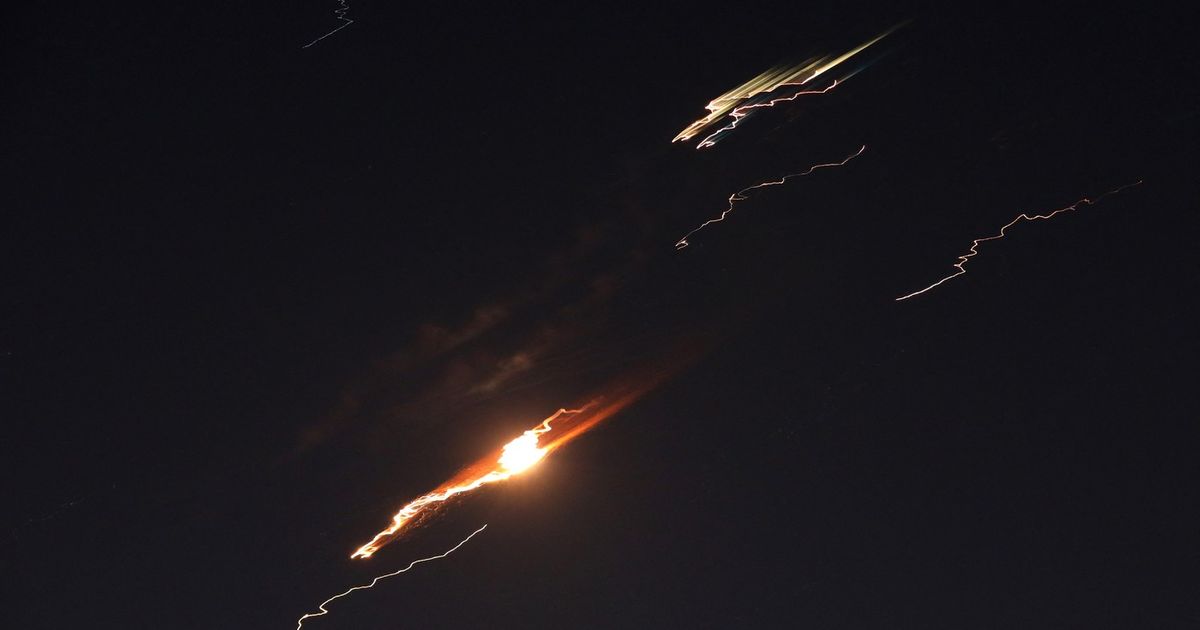 Iran balističkim raketama ponovo napao Izrael: Sirene odzvanjaju zemljom - Vesti - Telegraf.rs