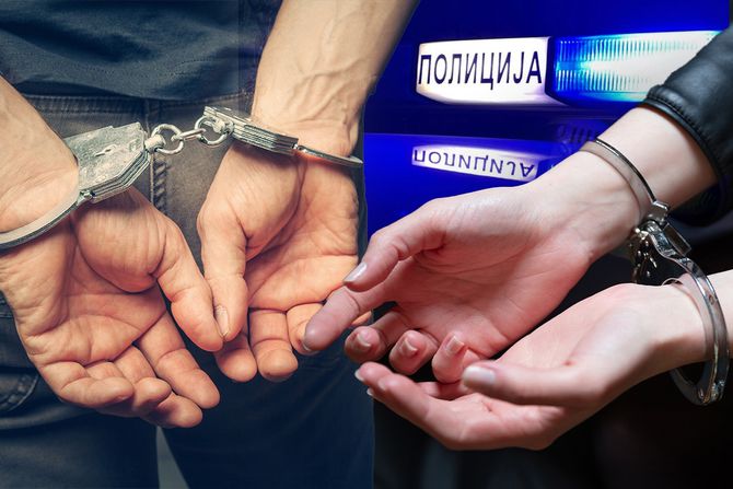 Policija, rotacija, lisice Policija, rotacija, lisice